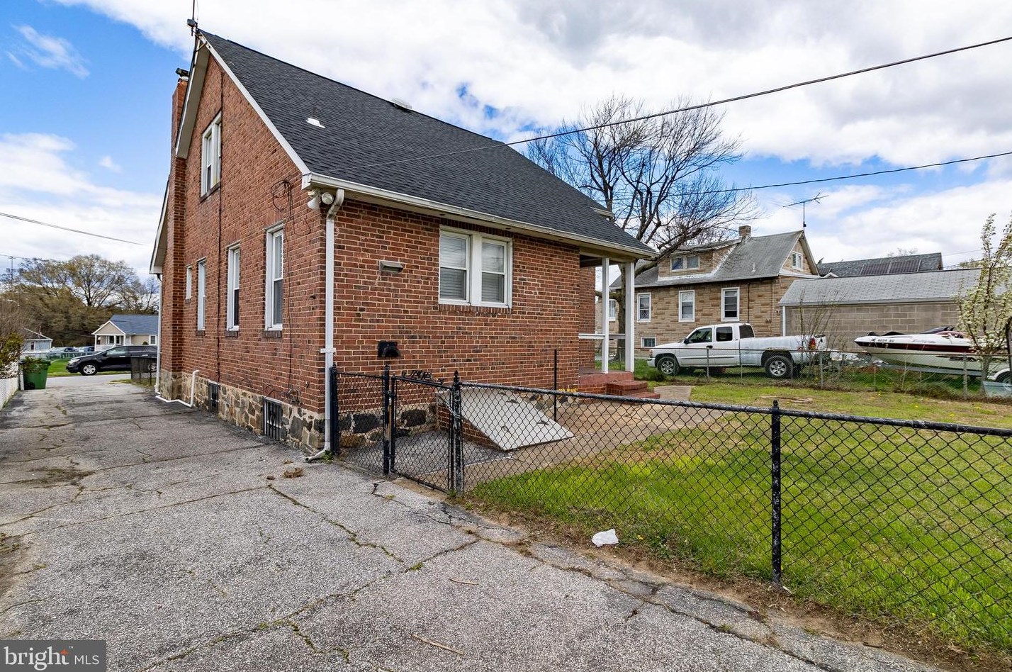 6623 Bushey St, Baltimore MD  21224-3014 exterior