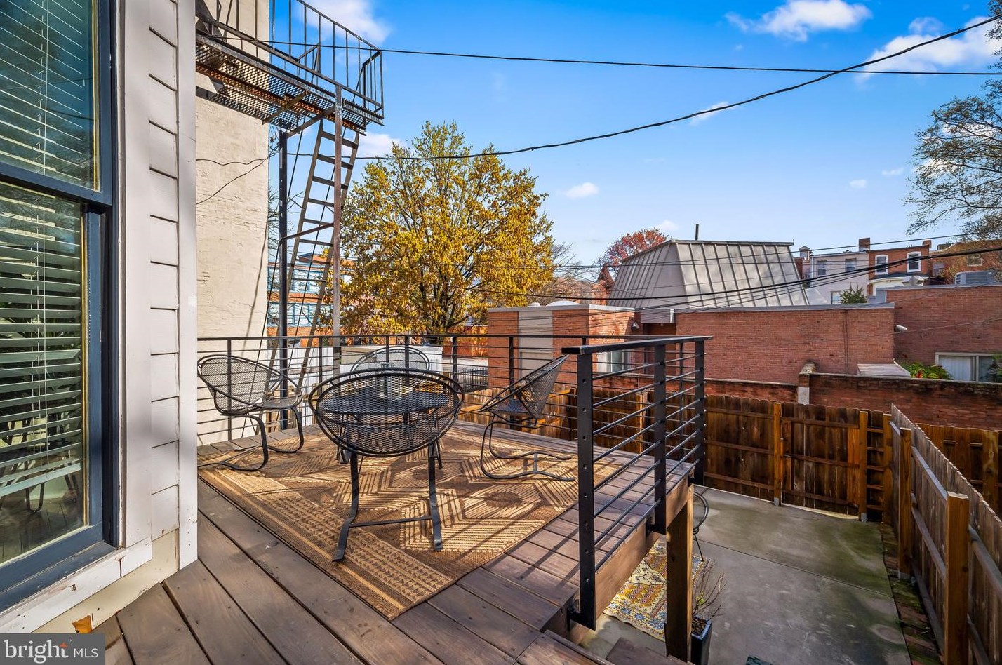 1427 John St, Baltimore MD  21217-4223 exterior