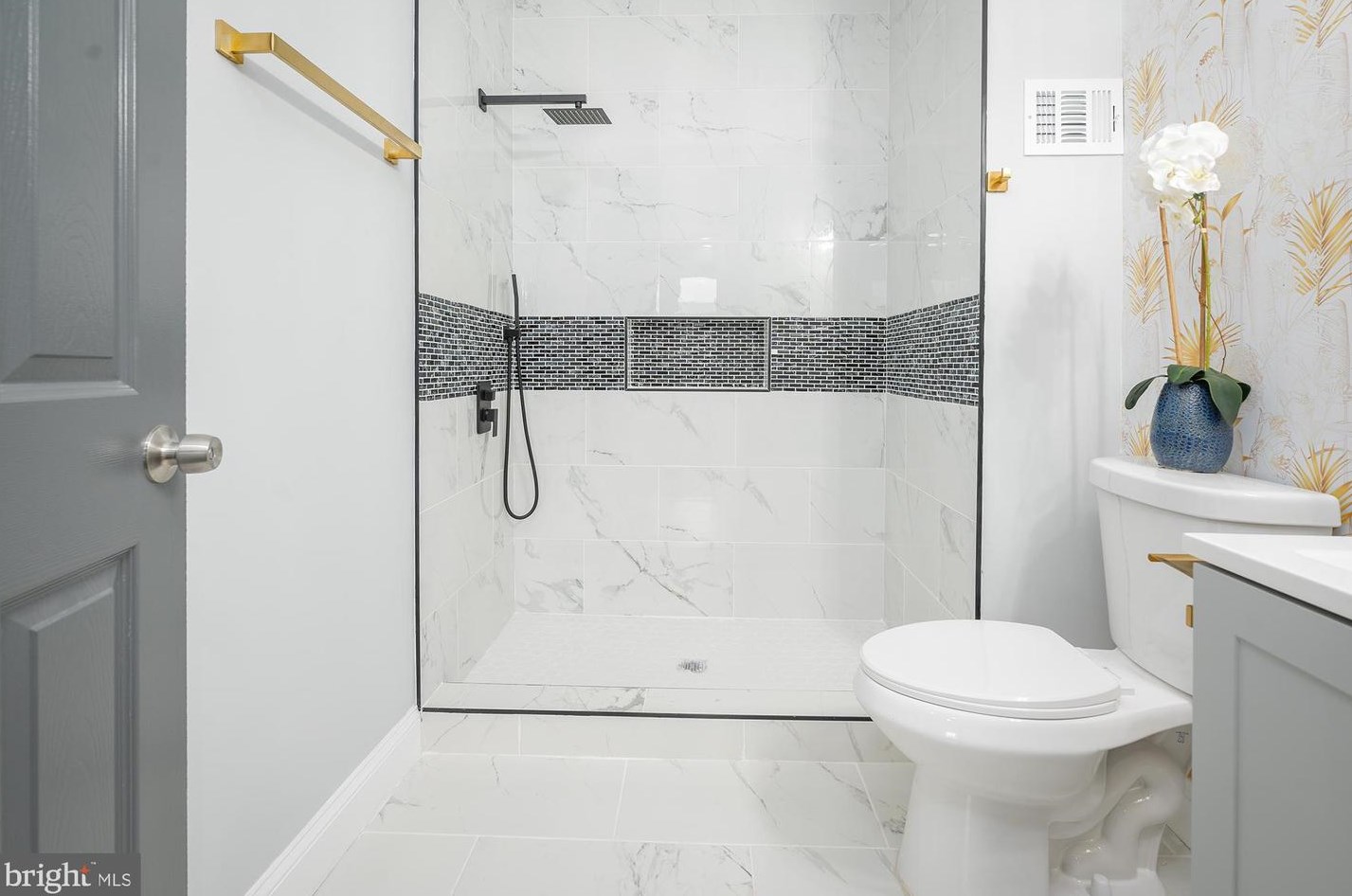 223 Linwood Ave, Baltimore MD  21224-1213 exterior