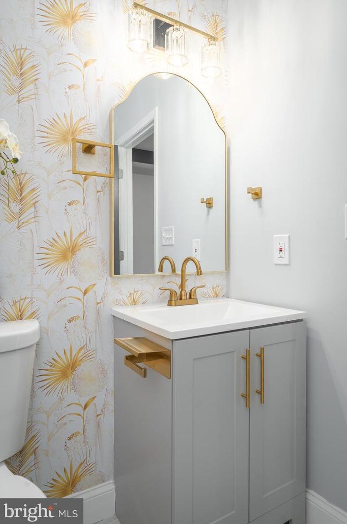 223 Linwood Ave, Baltimore MD  21224-1213 exterior