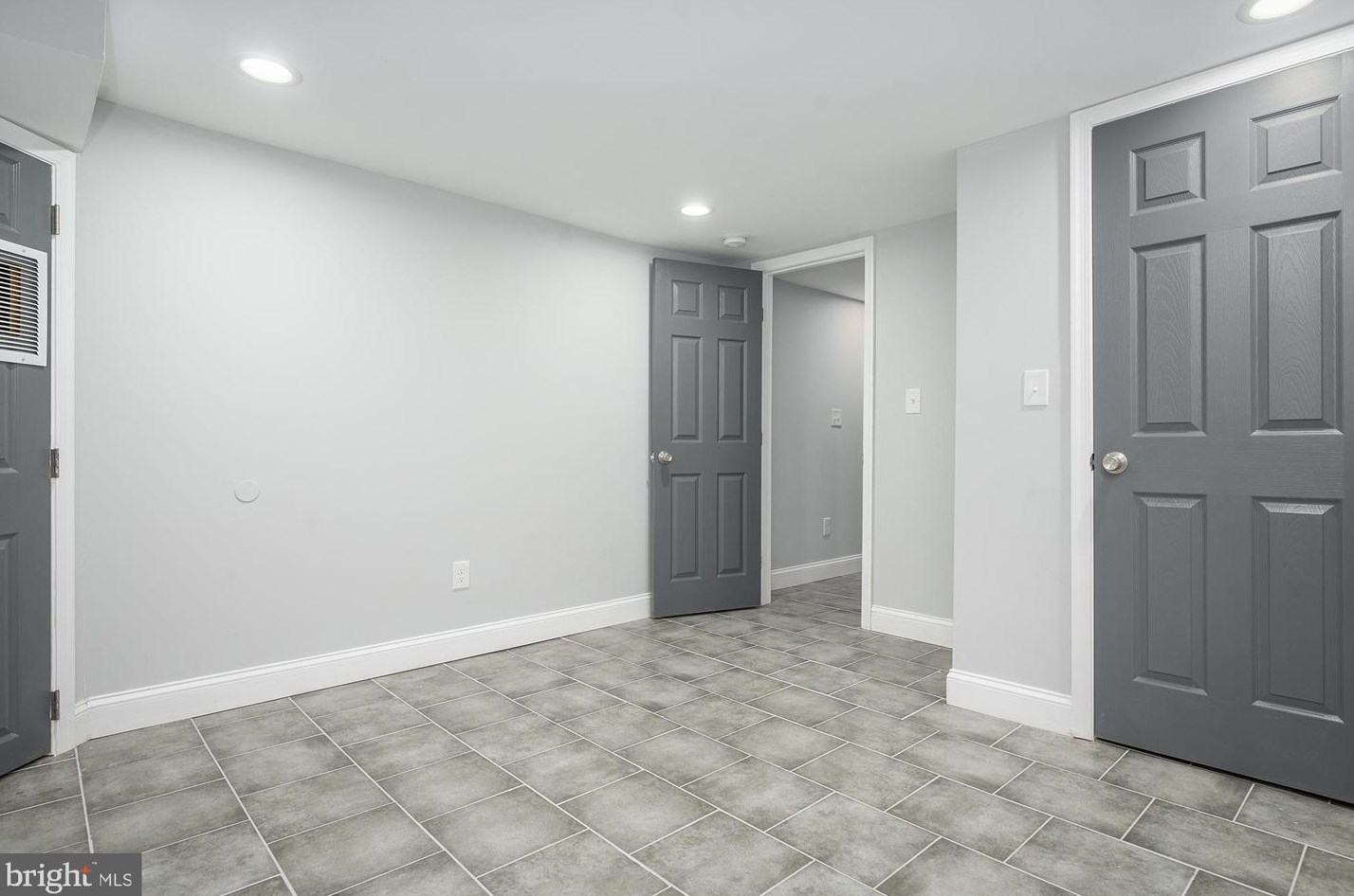 223 Linwood Ave, Baltimore MD  21224-1213 exterior