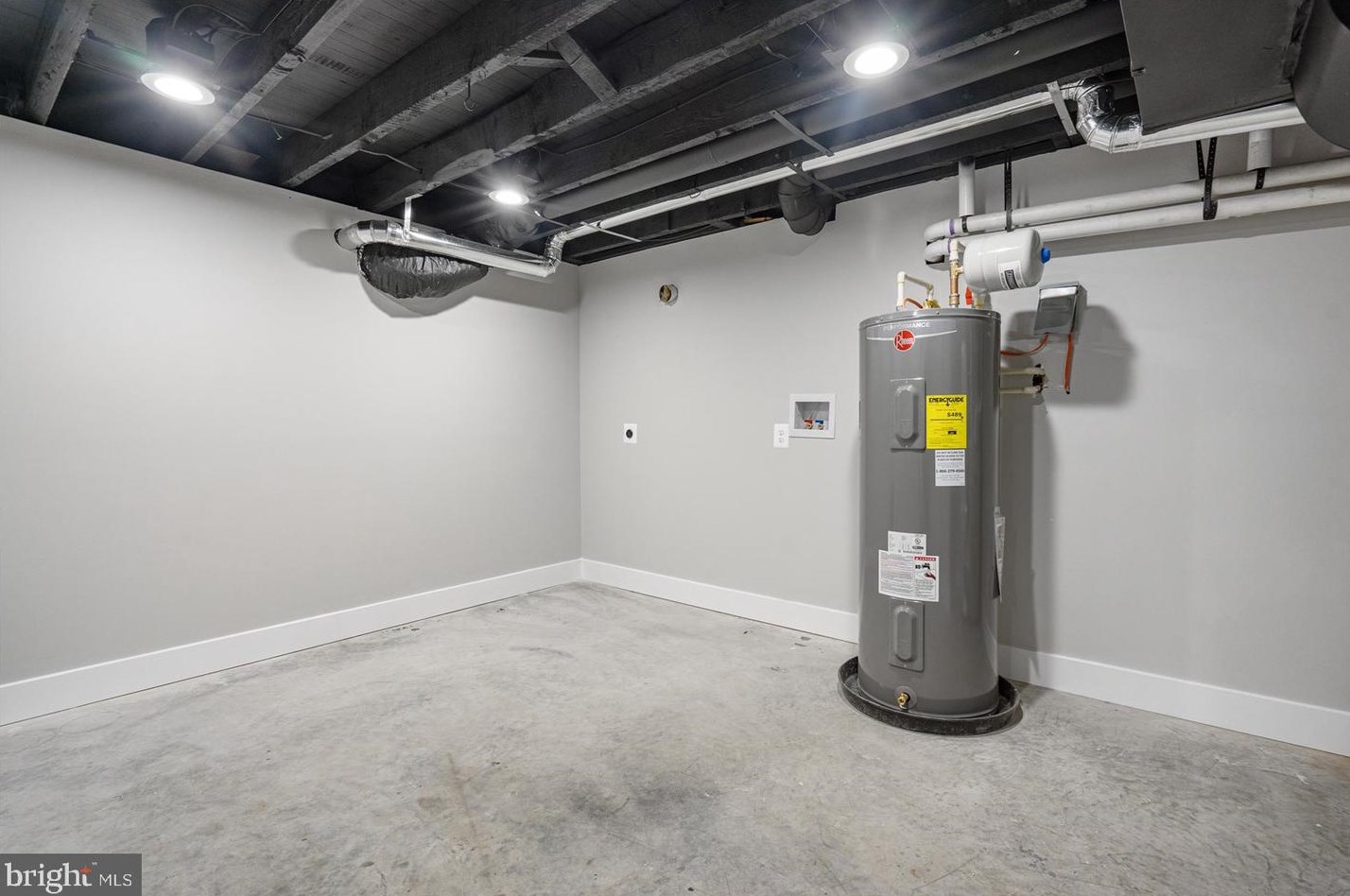 2903 Westfield Ave, Baltimore MD  21214-1236 exterior