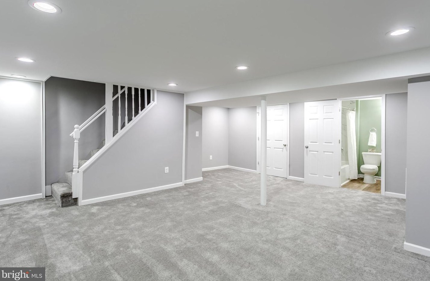 5512 Frederick Ave, Baltimore MD  21228-2103 exterior