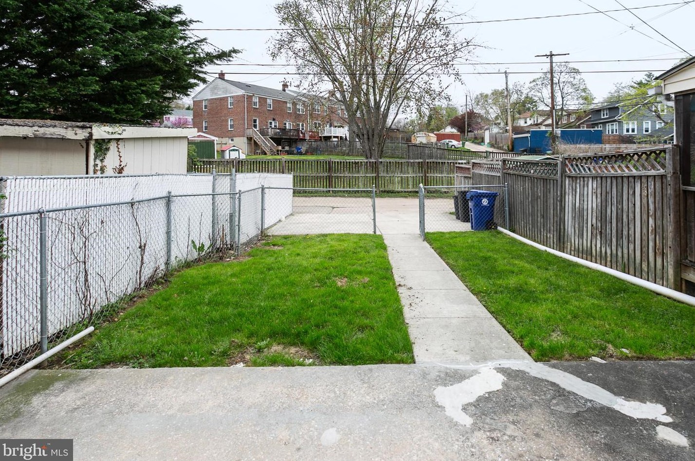 5512 Frederick Ave, Baltimore MD  21228-2103 exterior