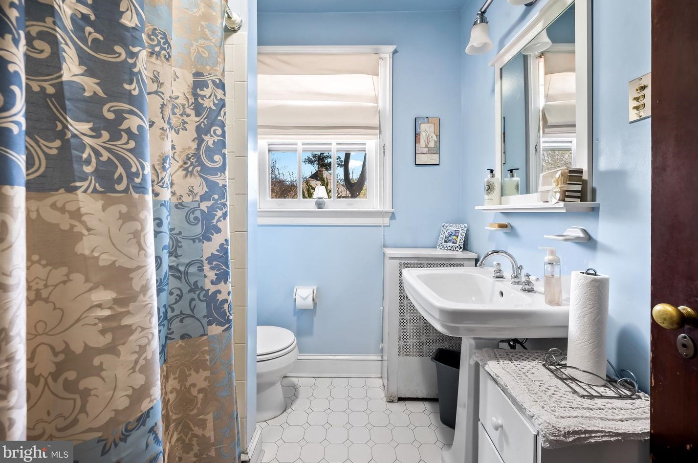 3819 Juniper Rd, Baltimore MD 21218-1828 exterior