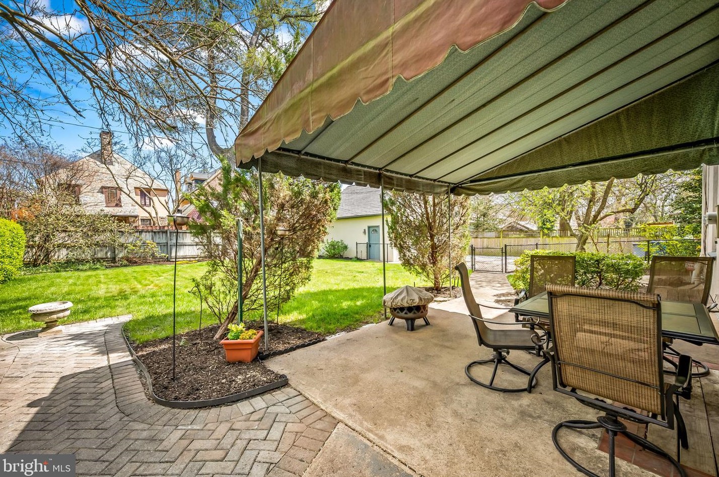 3819 Juniper Rd, Baltimore MD 21218-1828 exterior