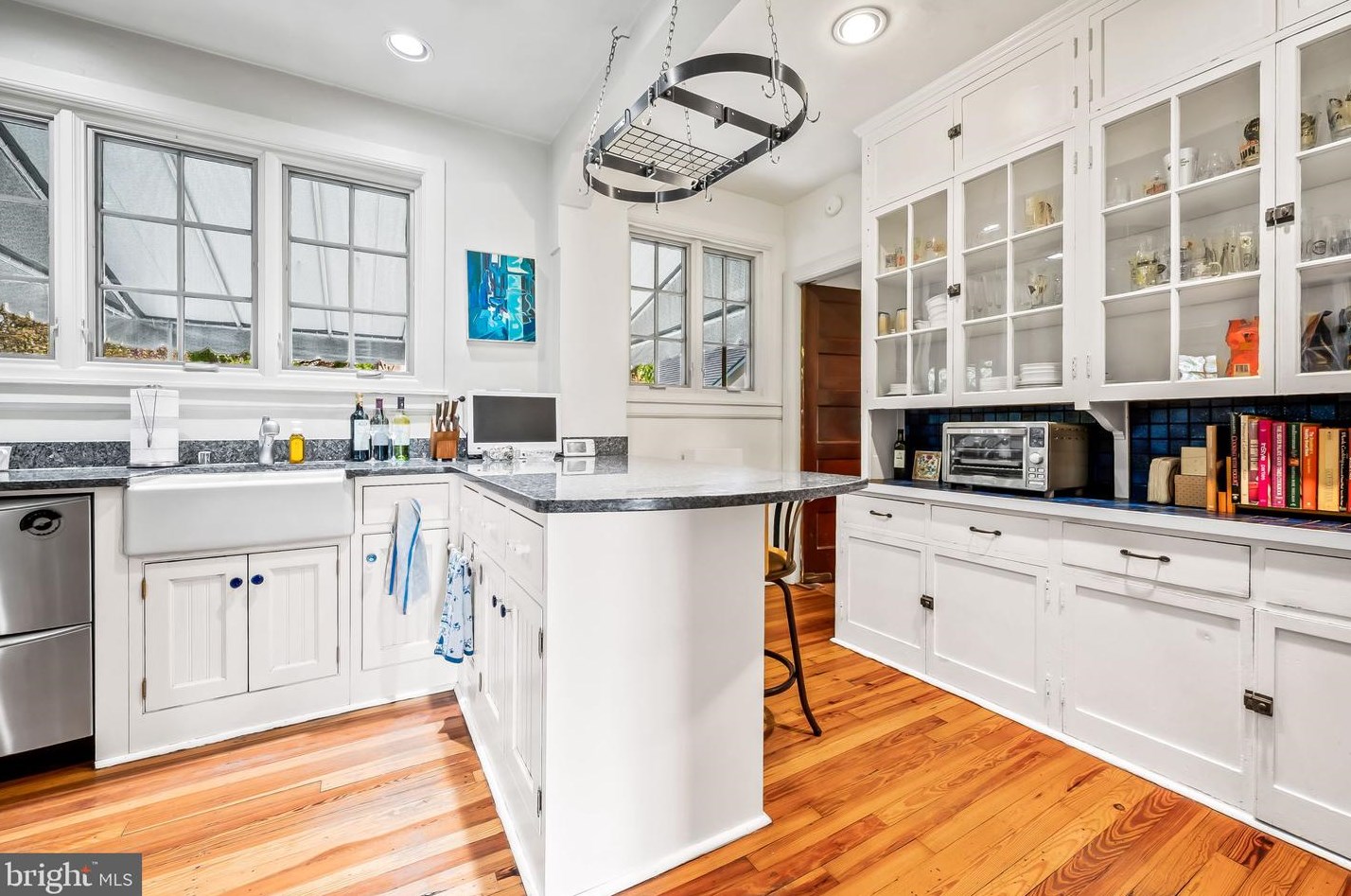 3819 Juniper Rd, Baltimore MD 21218-1828 exterior