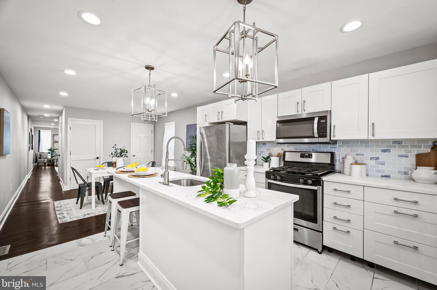 1927 Guilford Ave, Baltimore MD  21218-6139 exterior