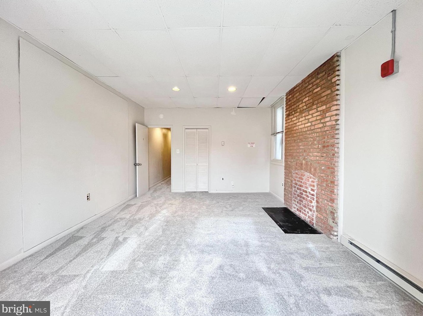 1502 Mount Royal Ave, Baltimore MD  21217-4246 exterior