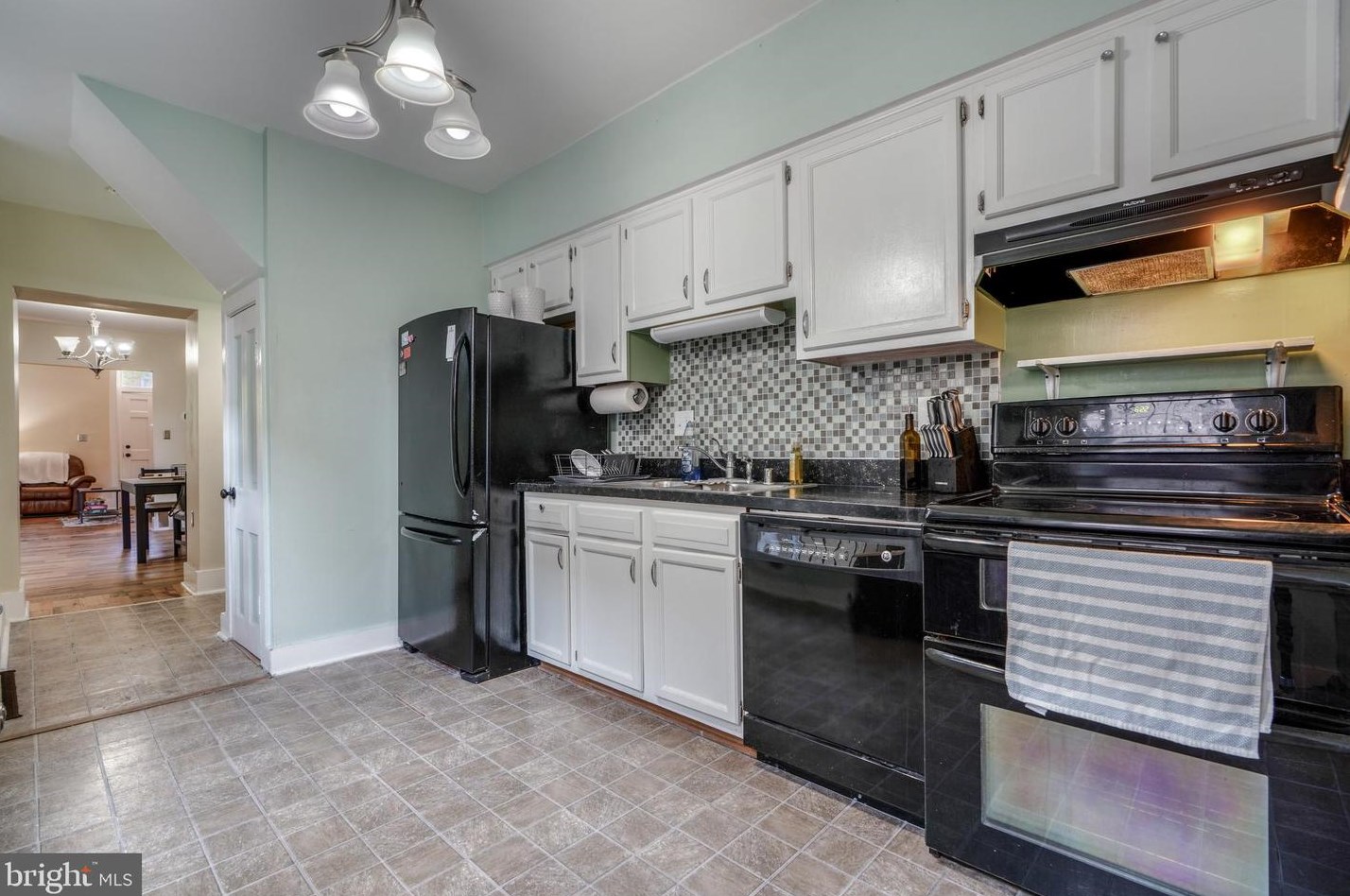 639 Portland St, Baltimore MD  21230-2213 exterior