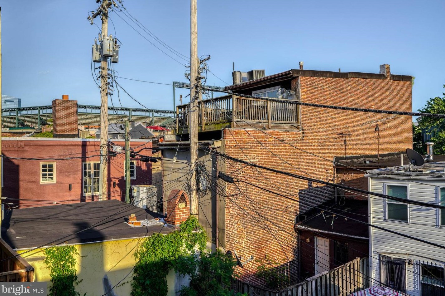 639 Portland St, Baltimore MD  21230-2213 exterior