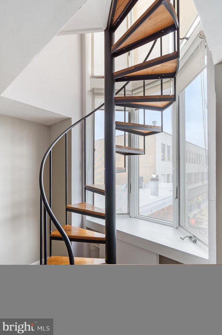 902 Harden Ct, Baltimore MD 21230-4014 exterior