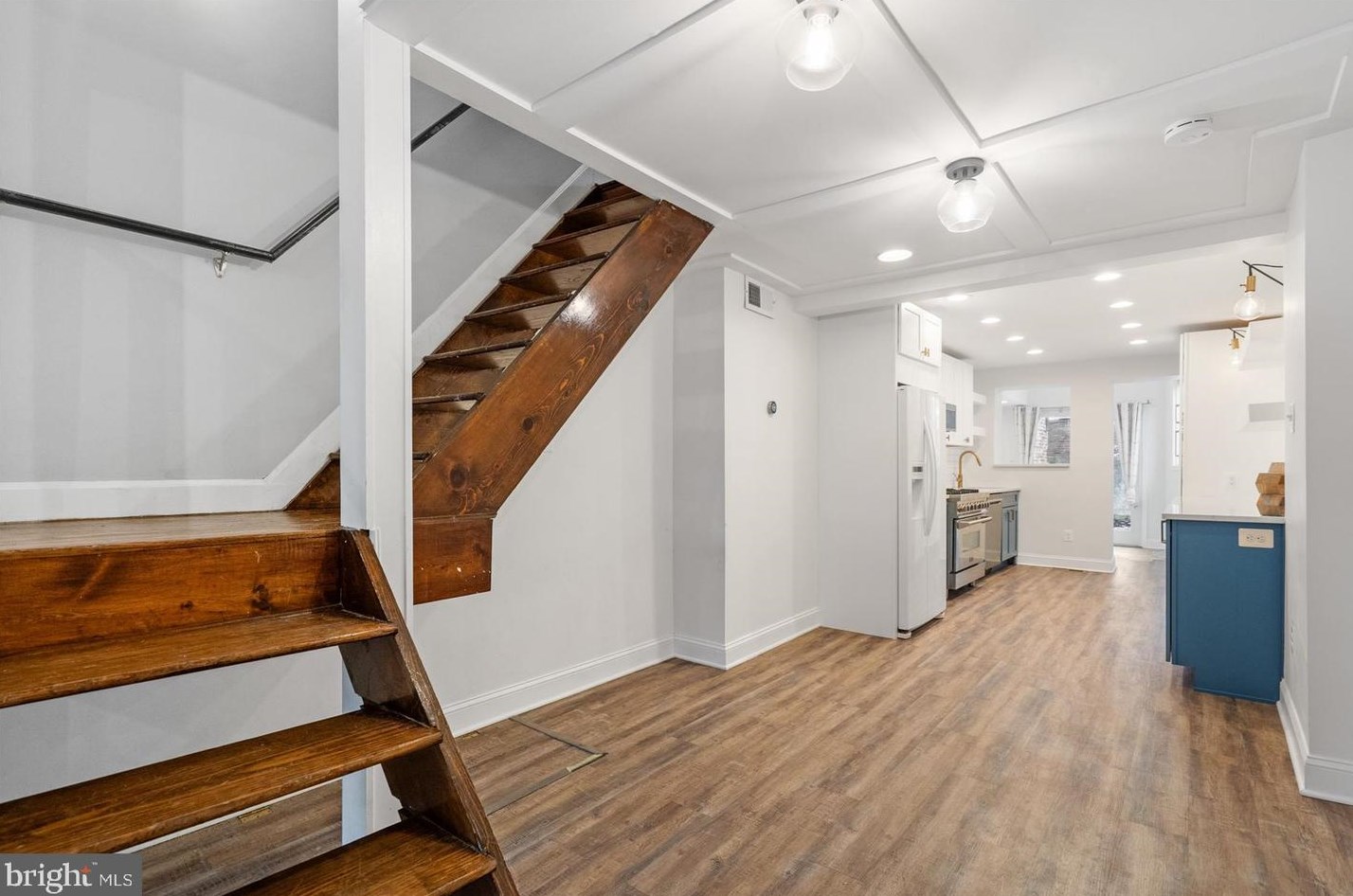 902 Harden Ct, Baltimore MD 21230-4014 exterior