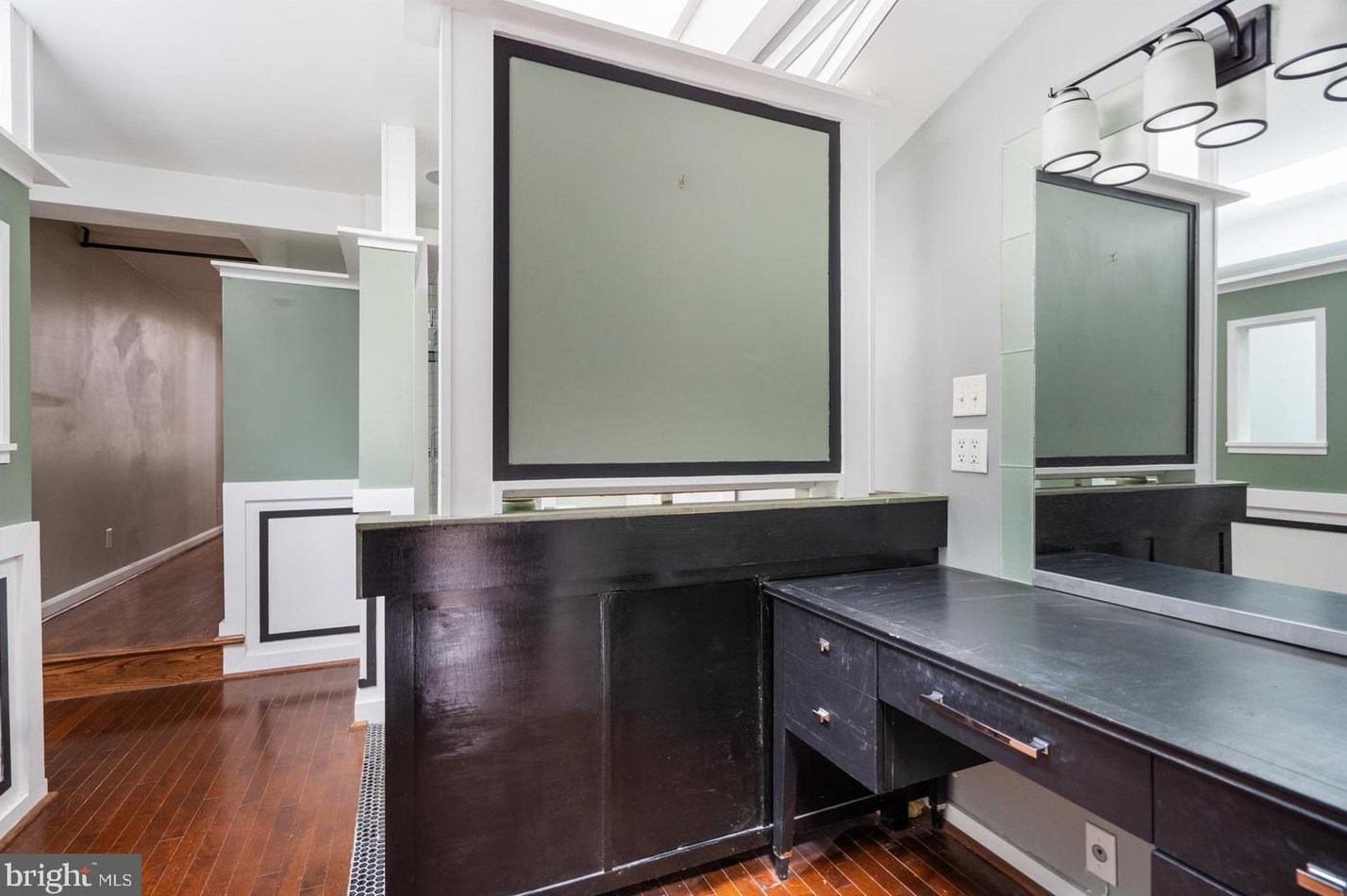 902 Harden Ct, Baltimore MD 21230-4014 exterior