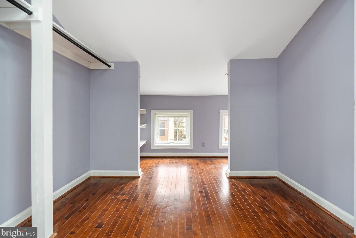 902 Harden Ct, Baltimore MD 21230-4014 exterior