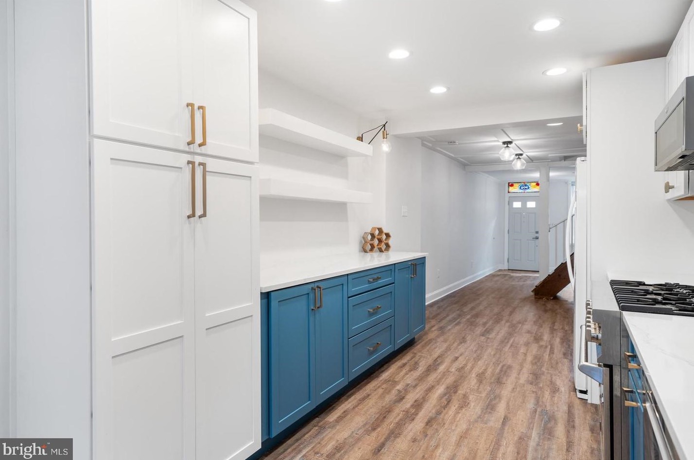 902 Harden Ct, Baltimore MD 21230-4014 exterior