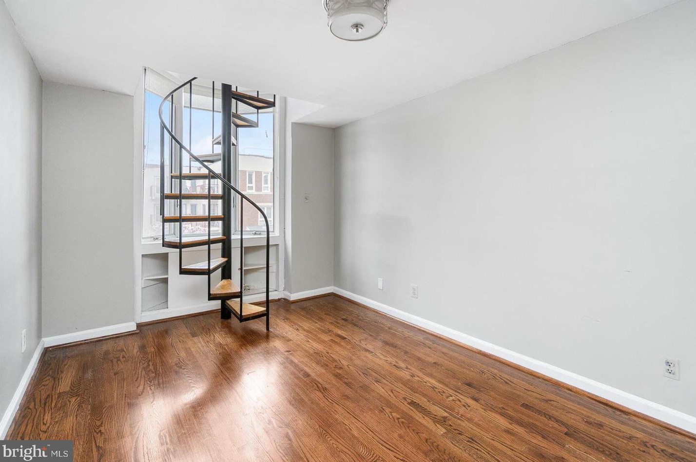 902 Harden Ct, Baltimore MD 21230-4014 exterior