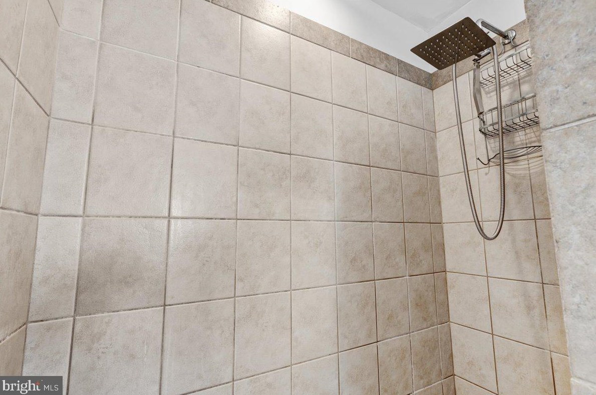 927 Bouldin St, Baltimore MD  21224-5020 exterior