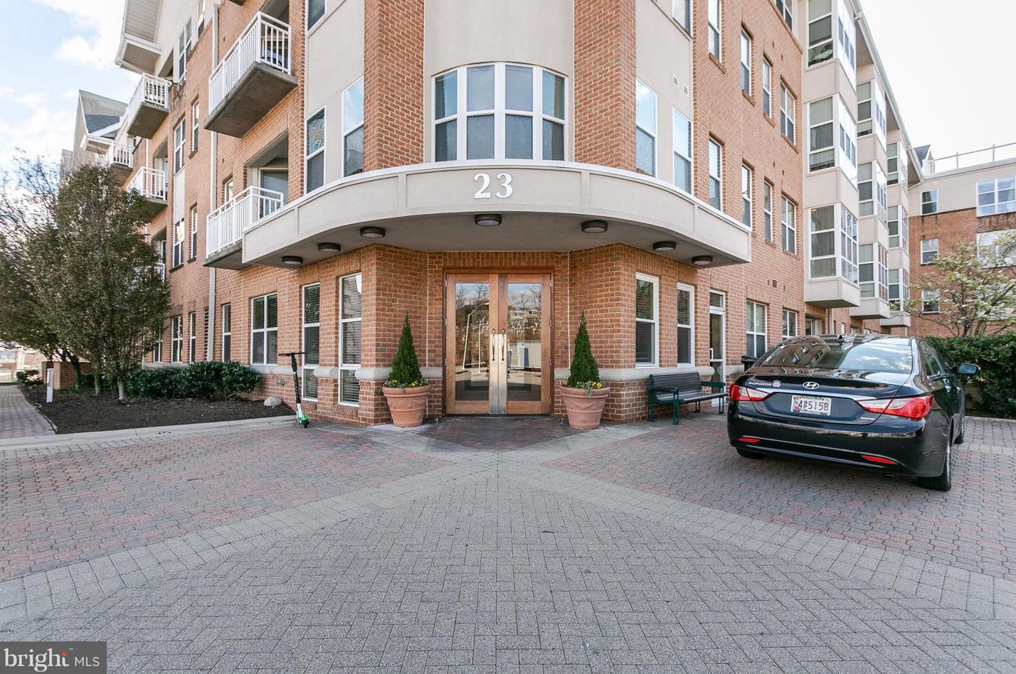 23 Pierside Dr, Baltimore MD  21230-5463 exterior