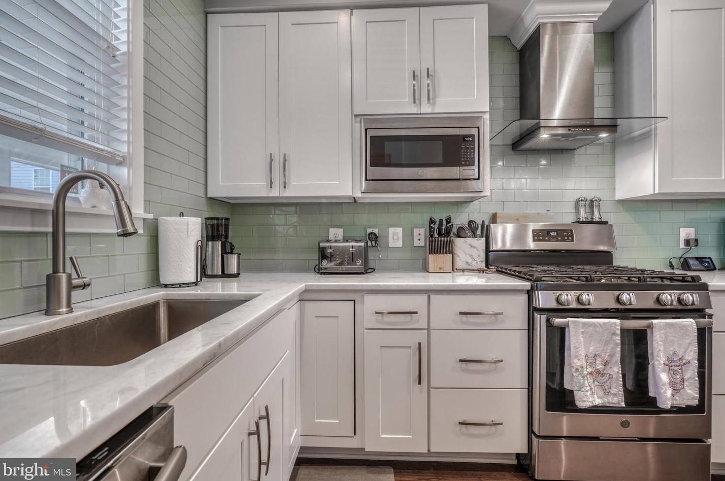 805 Milton Ave, Baltimore MD  21205-1613 exterior