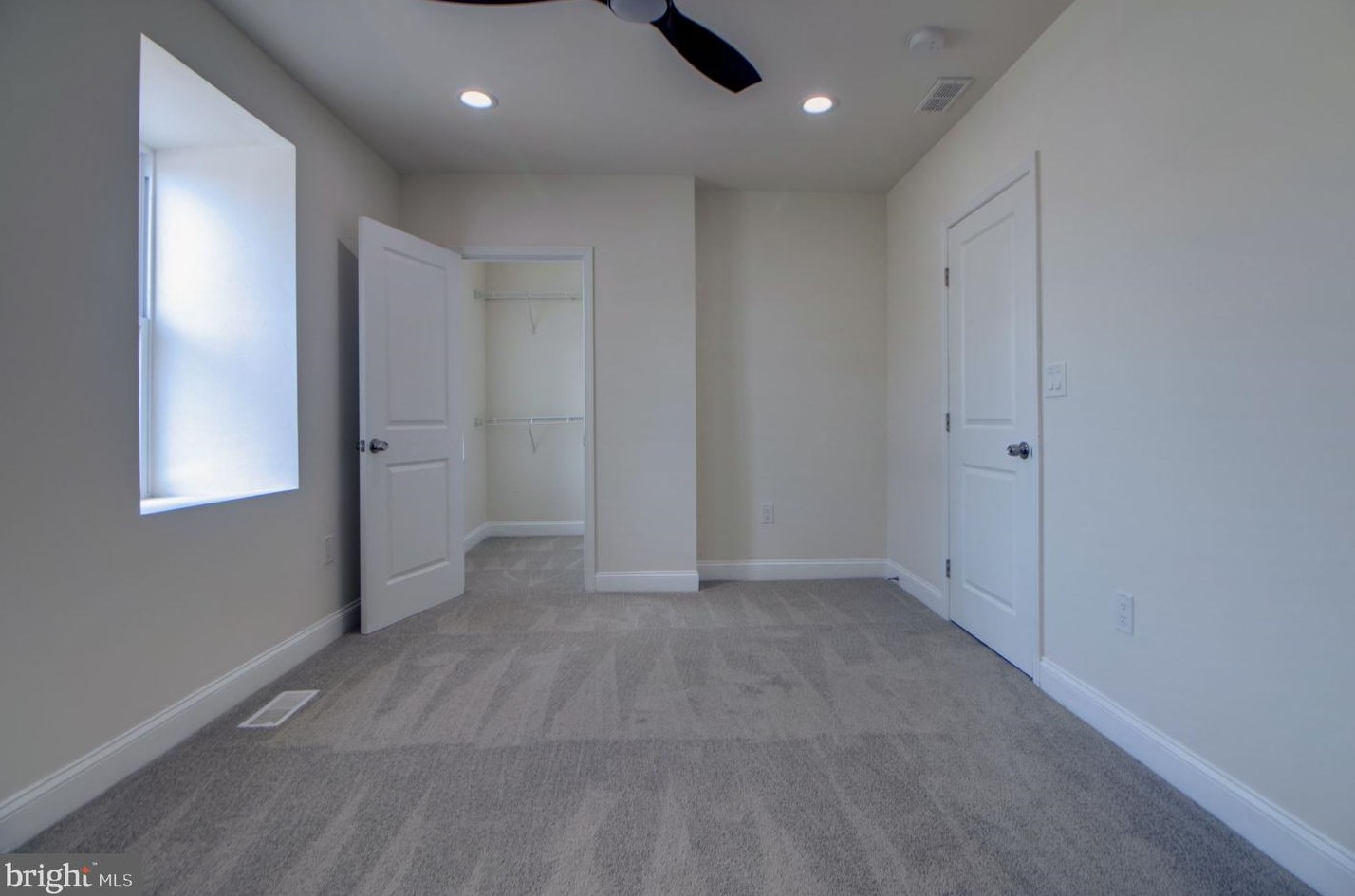 3613 Liberty Heights Ave, Baltimore MD 21215-7805 exterior