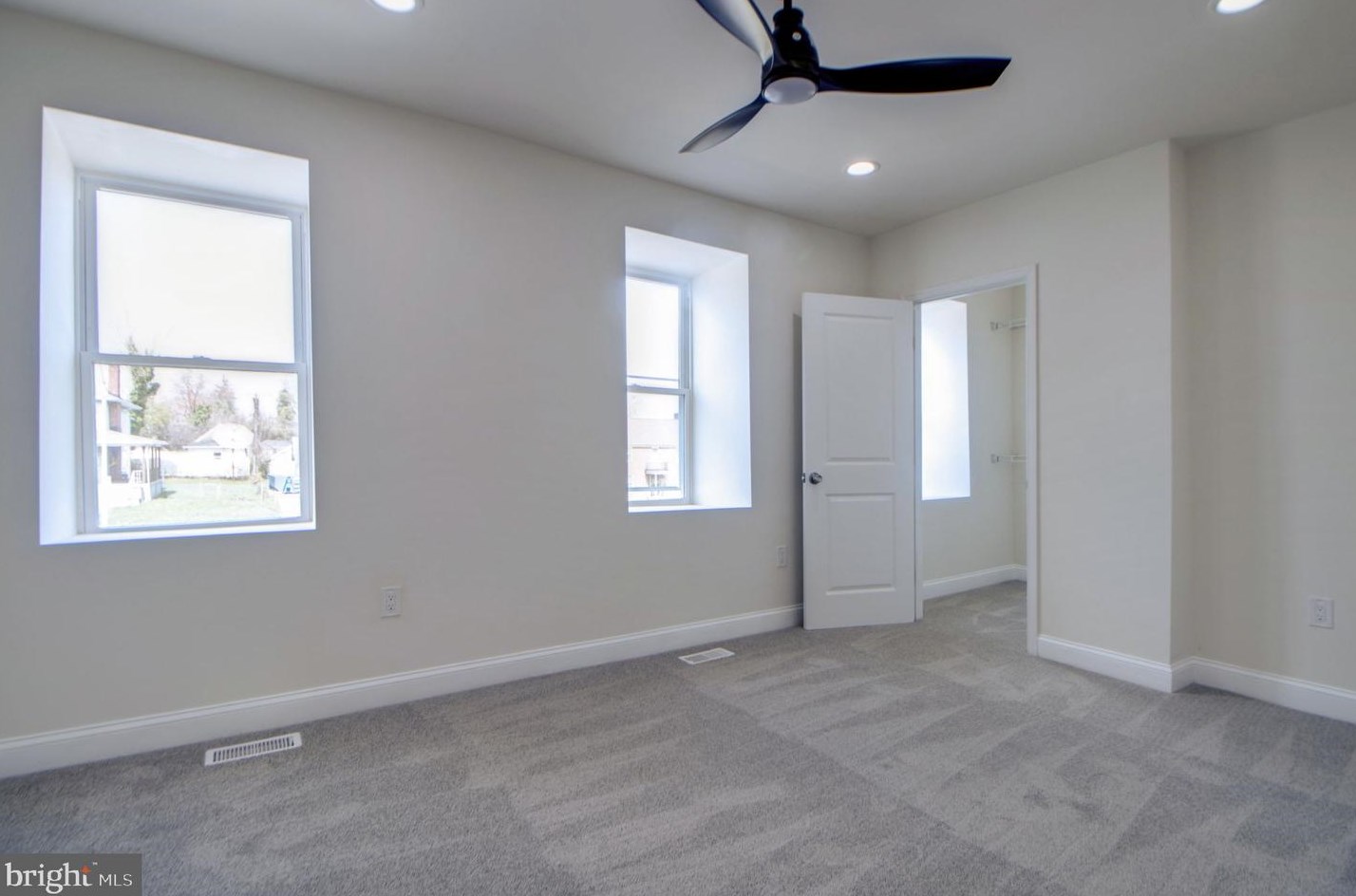 3613 Liberty Heights Ave, Baltimore MD 21215-7805 exterior