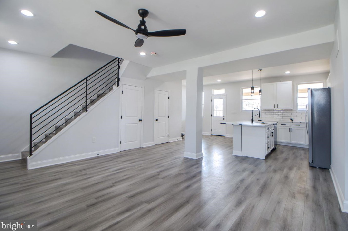 3613 Liberty Heights Ave, Baltimore MD 21215-7805 exterior