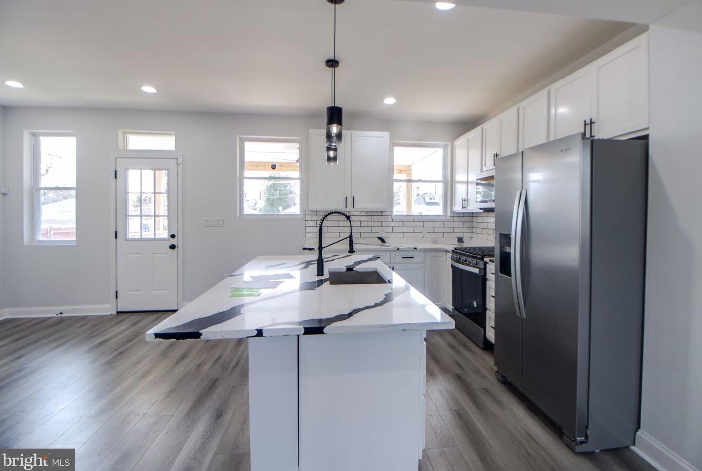 3613 Liberty Heights Ave, Baltimore MD 21215-7805 exterior