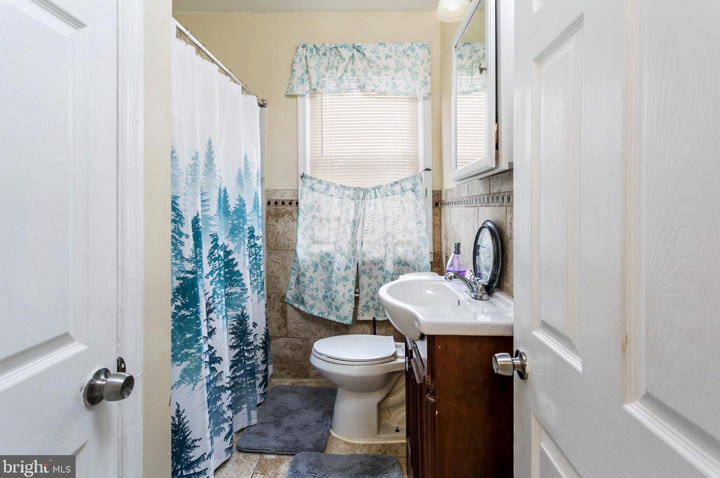 1642 Kingsway Rd, Baltimore MD  21220-4924 exterior