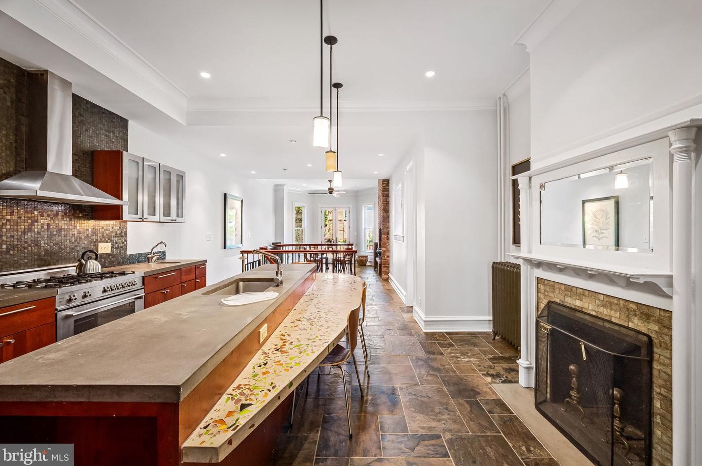1325 Park Ave, Baltimore MD  21217-4816 exterior