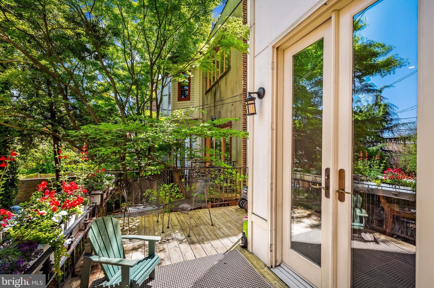 1325 Park Ave, Baltimore MD  21217-4816 exterior