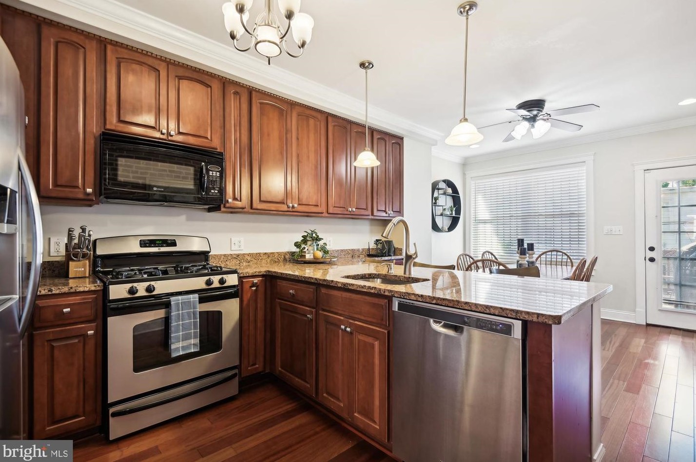 806 Streeper St, Baltimore MD  21224-1725 exterior