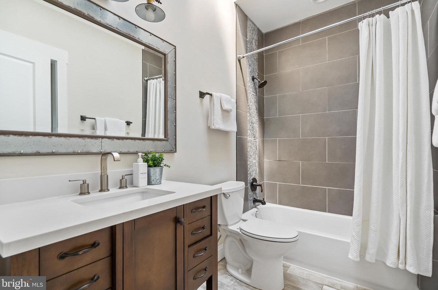 3802 Greenmount Ave, Baltimore MD  21218-1848 exterior