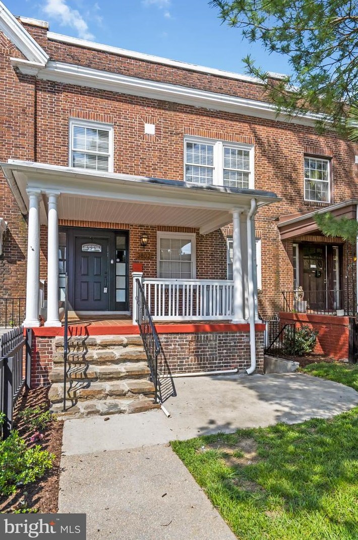 3802 Greenmount Ave, Baltimore MD  21218-1848 exterior