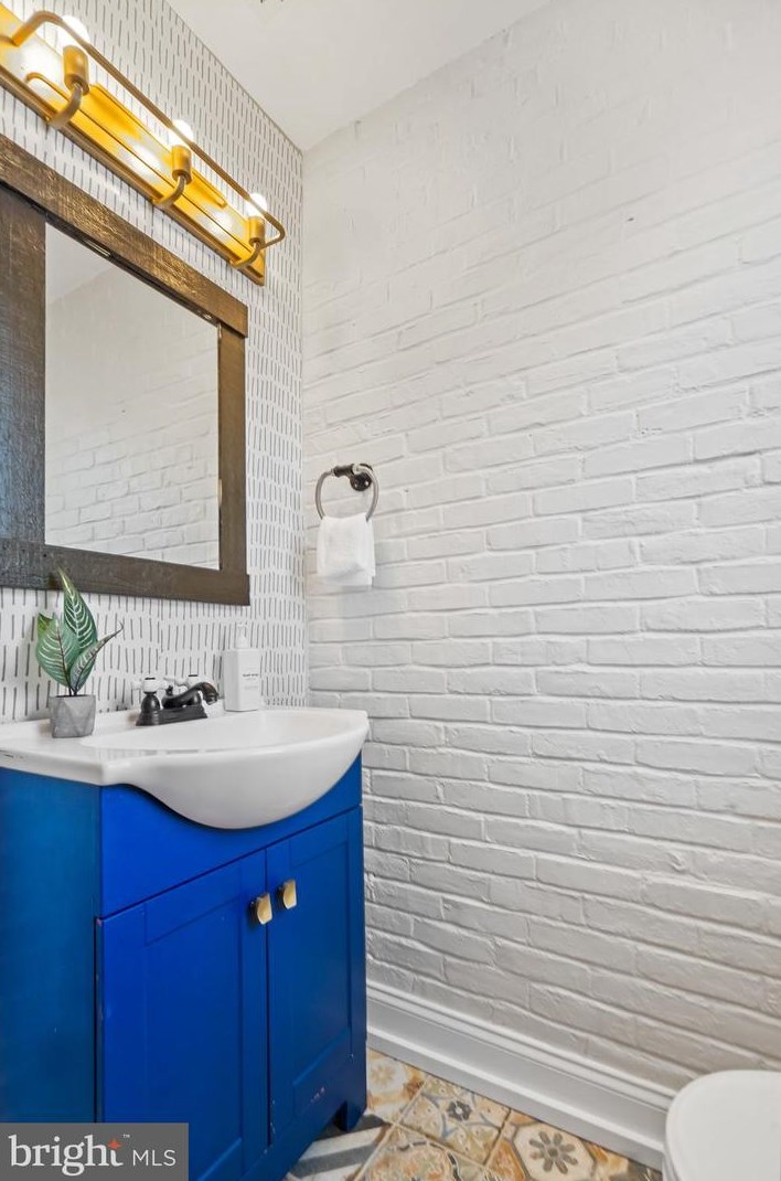 3802 Greenmount Ave, Baltimore MD  21218-1848 exterior