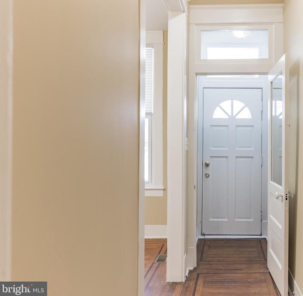 3014 Clifton Park Ter, Baltimore MD  21213-1136 exterior