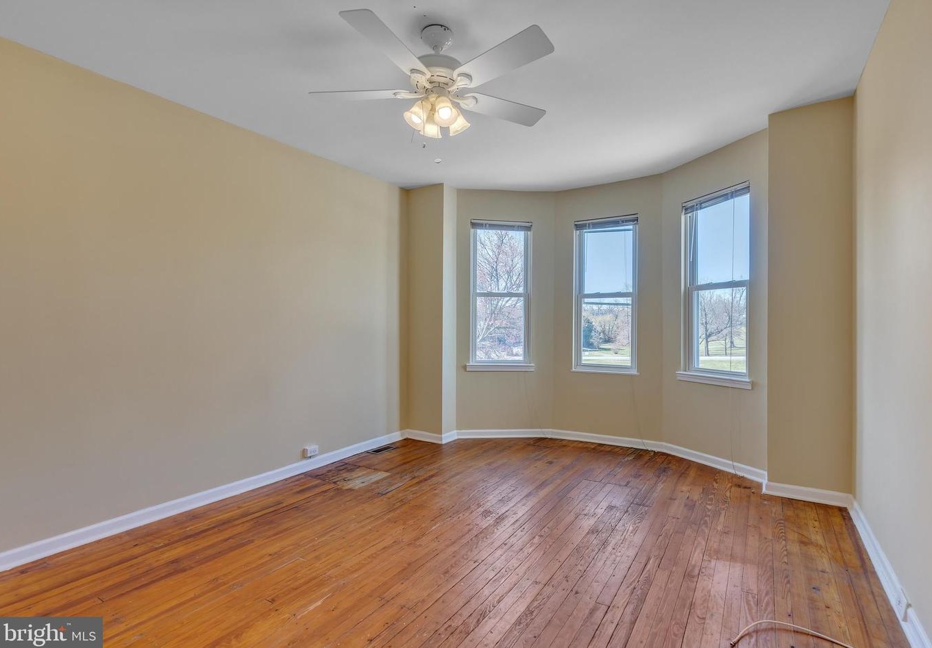 3014 Clifton Park Ter, Baltimore MD  21213-1136 exterior