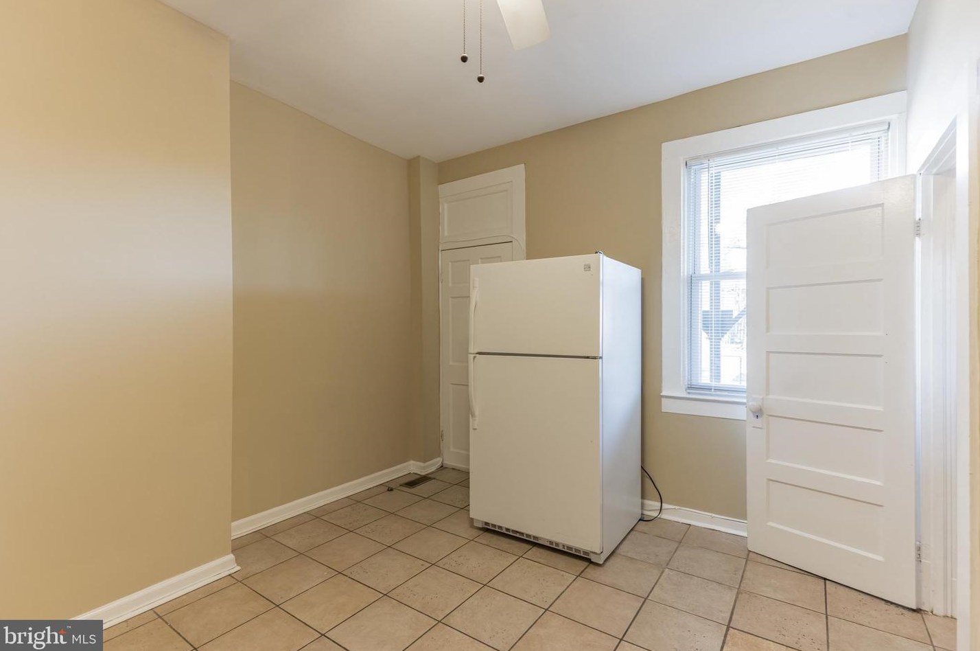 3014 Clifton Park Ter, Baltimore MD  21213-1136 exterior