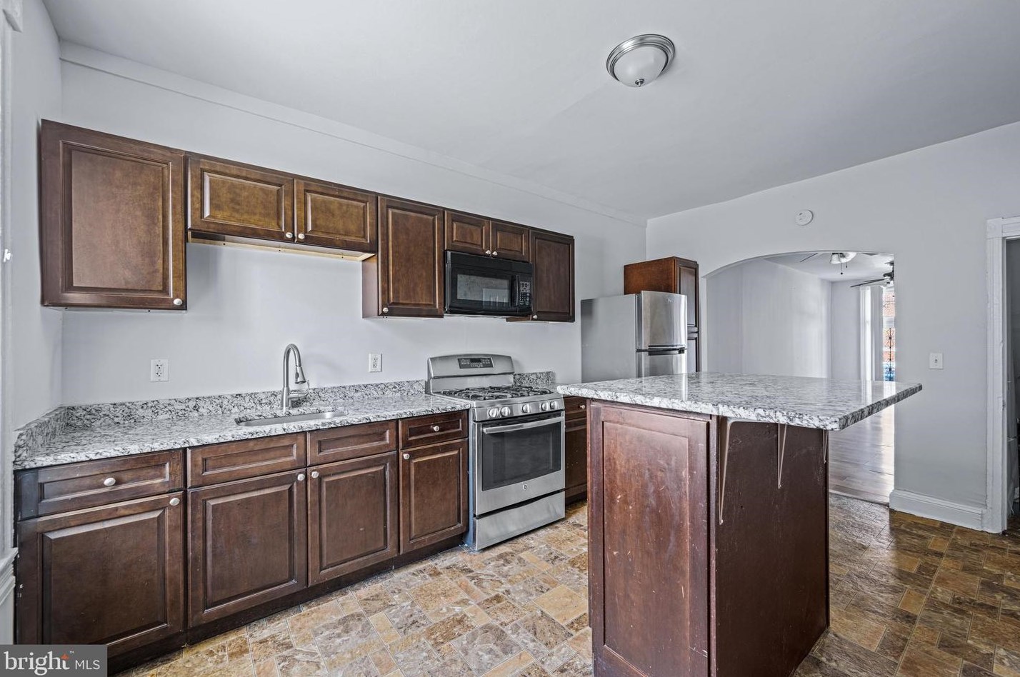 2905 Jefferson St, Baltimore MD  21205-2703 exterior