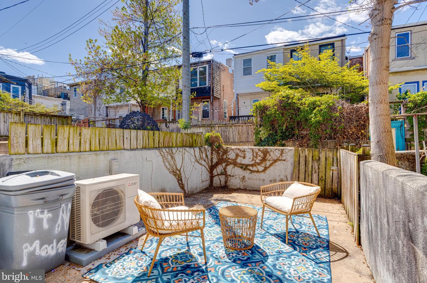 14 Madeira St, Baltimore MD  21231-1650 exterior