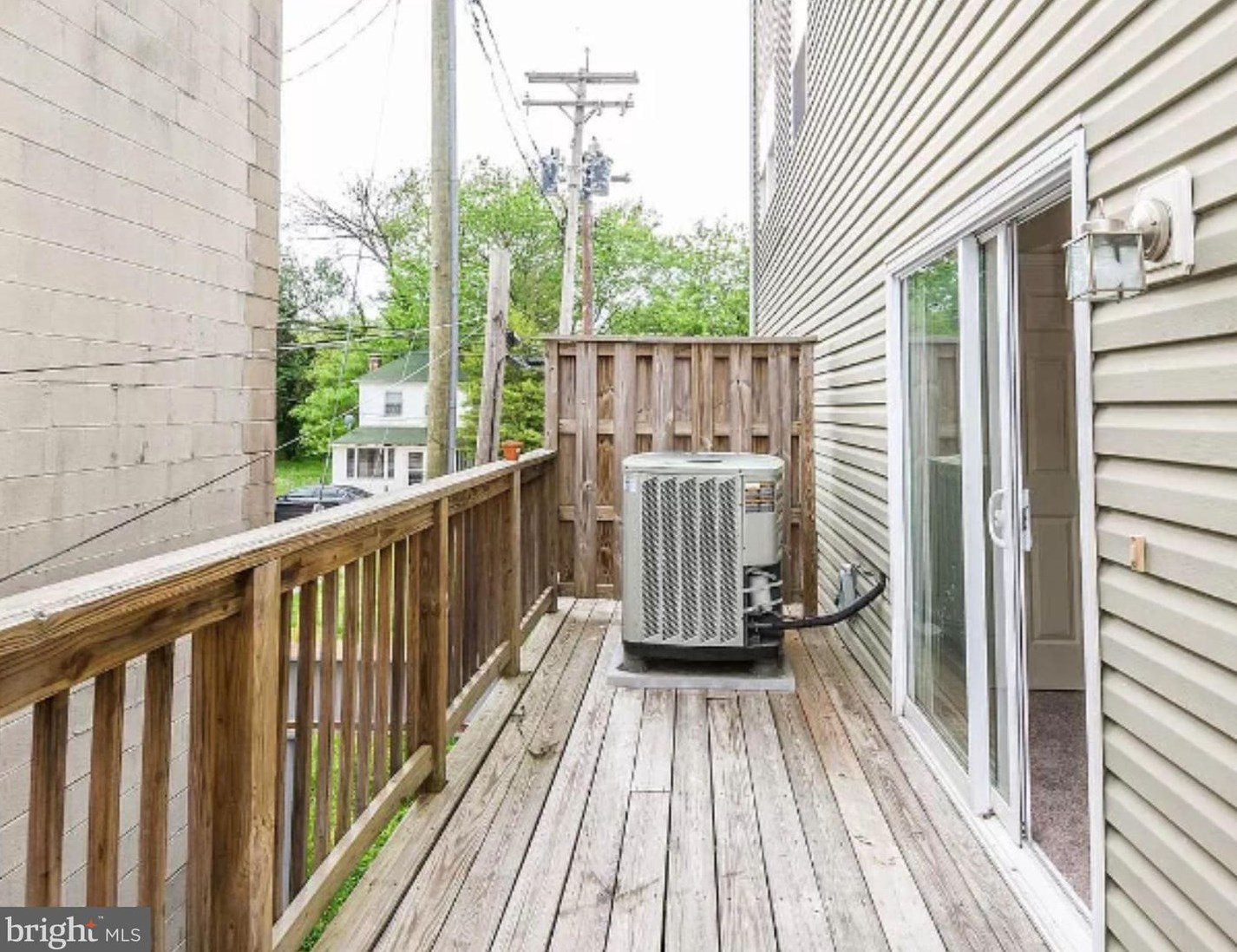 5247 Crowson Ave, Baltimore MD  21212-3854 exterior