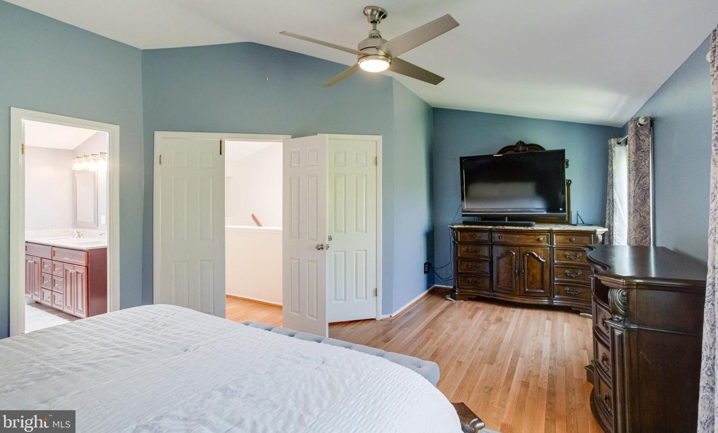 1208 Linden Grn, Baltimore MD 21217-3600 exterior