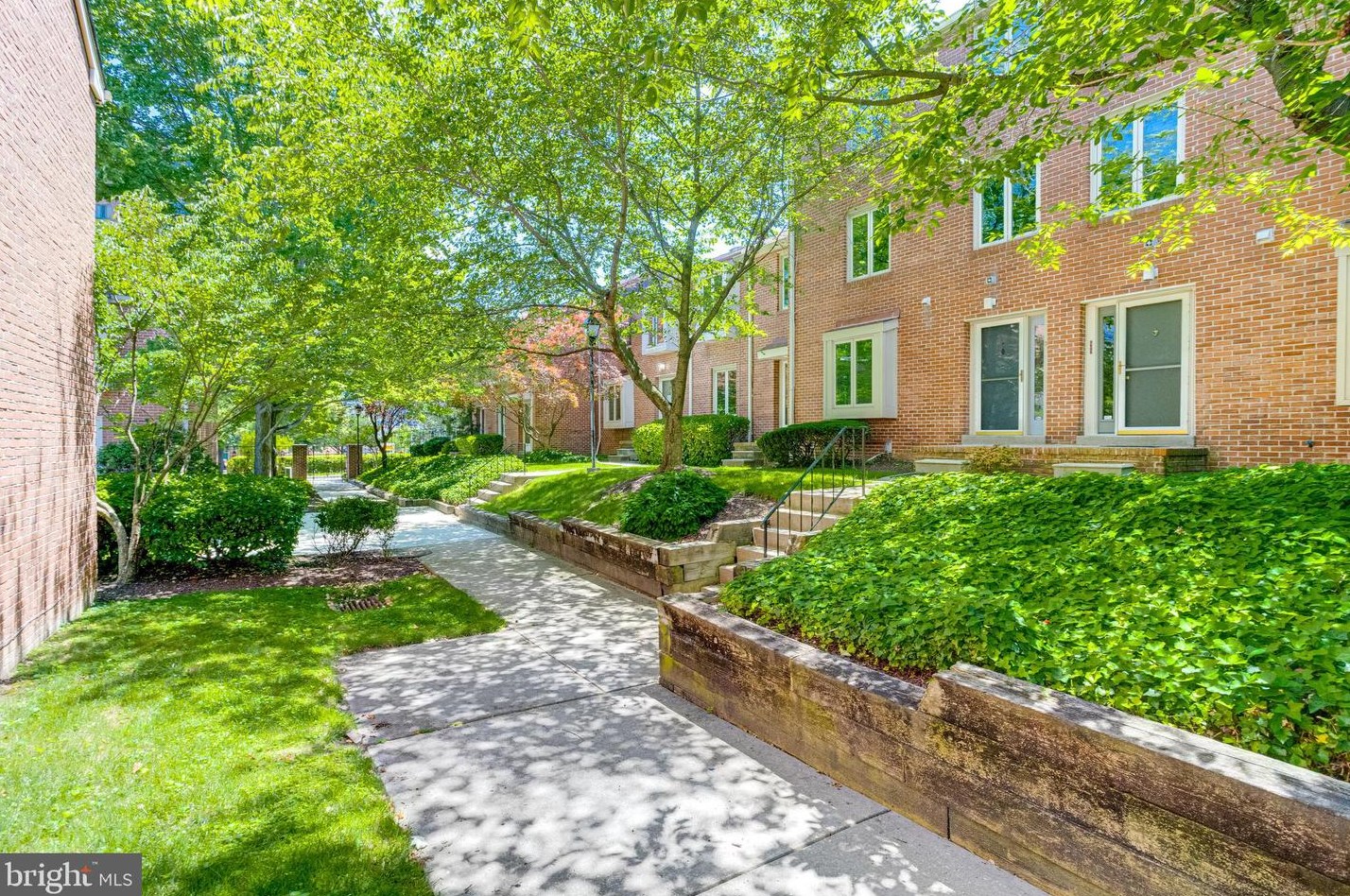 1208 Linden Grn, Baltimore MD 21217-3600 exterior