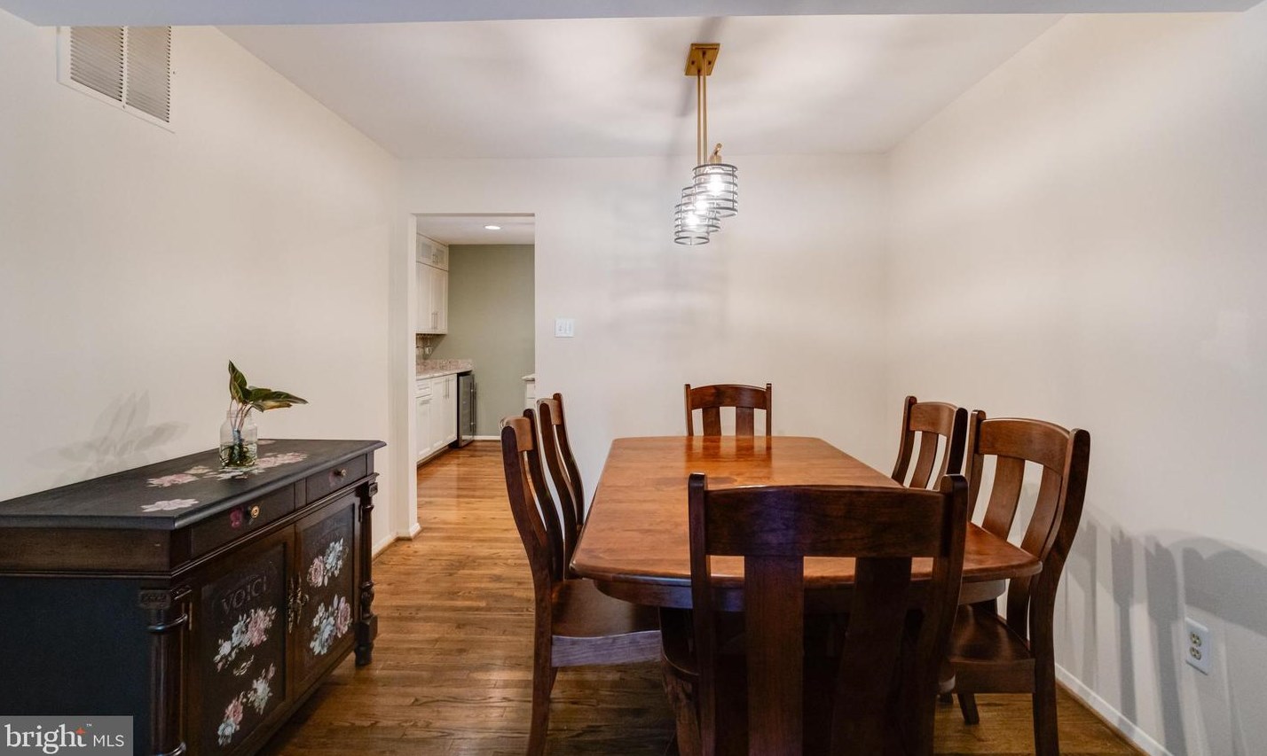 1208 Linden Grn, Baltimore MD 21217-3600 exterior