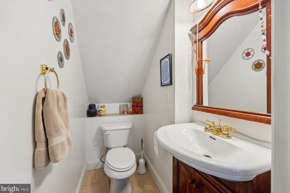 2736 Huntingdon Ave, Baltimore MD  21211-3012 exterior