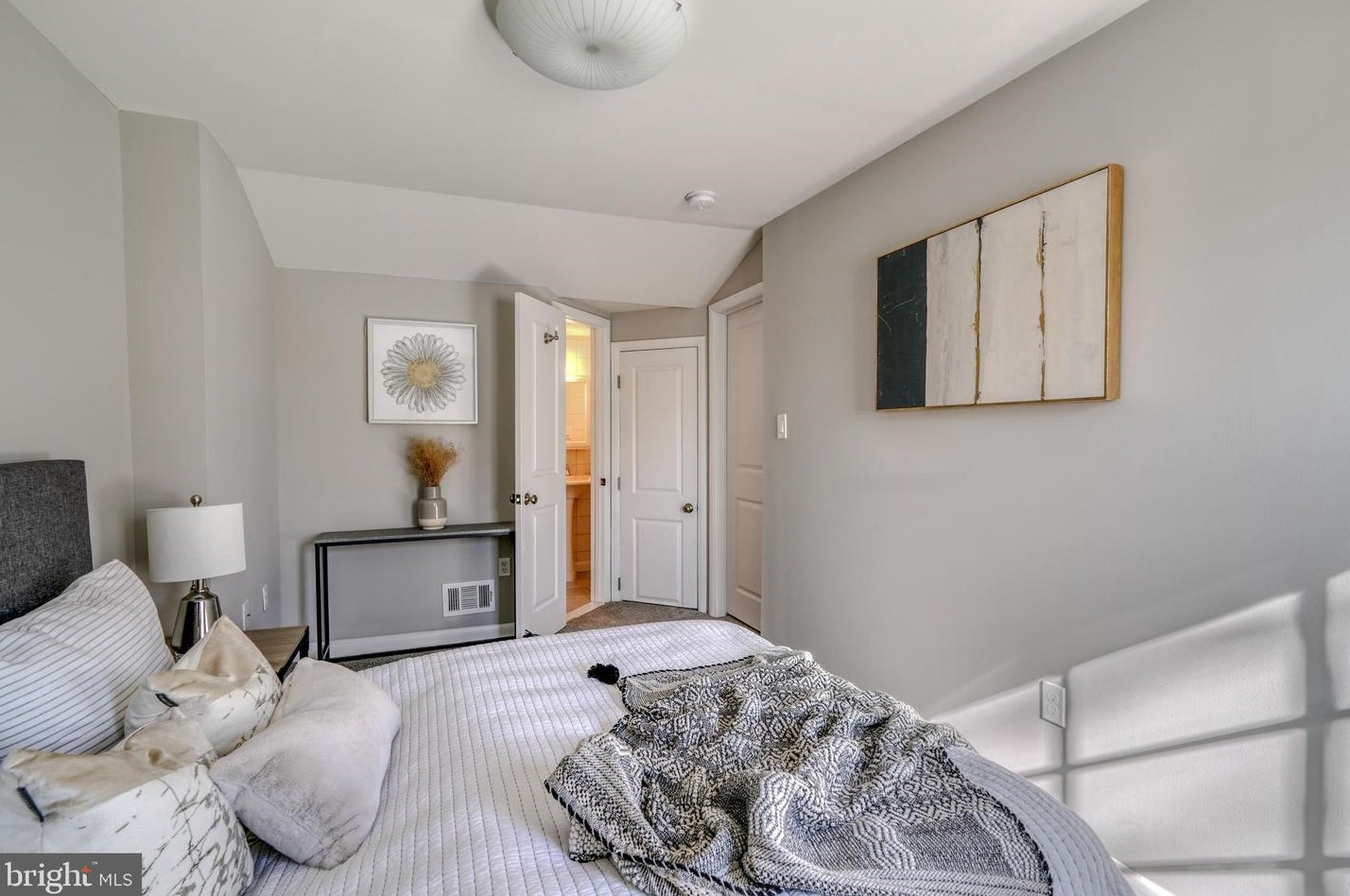 39 Arlington Ave, Baltimore MD  21223-2616 exterior