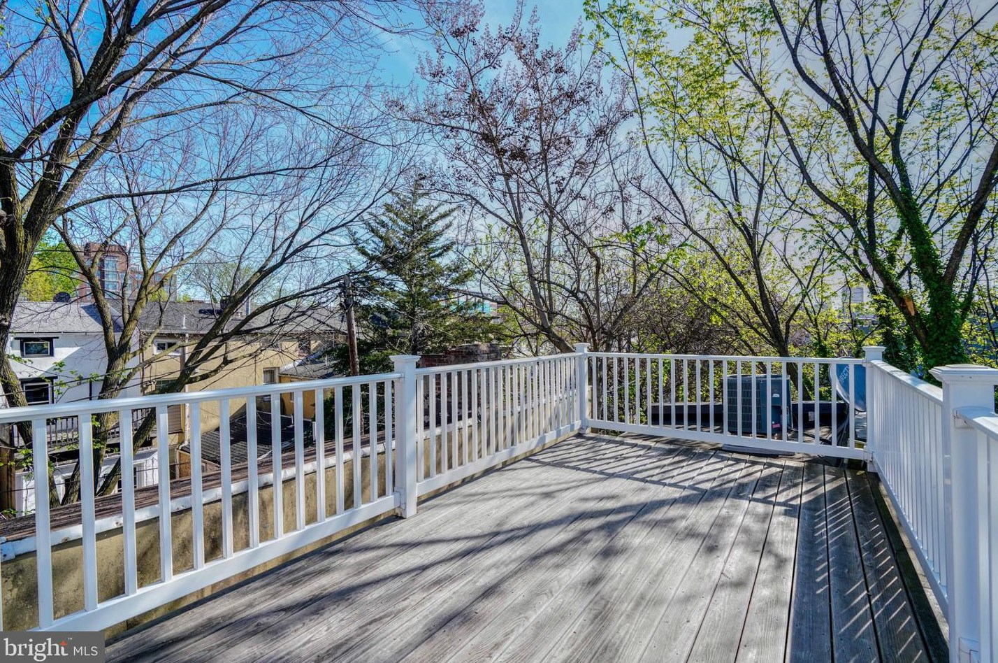 39 Arlington Ave, Baltimore MD  21223-2616 exterior