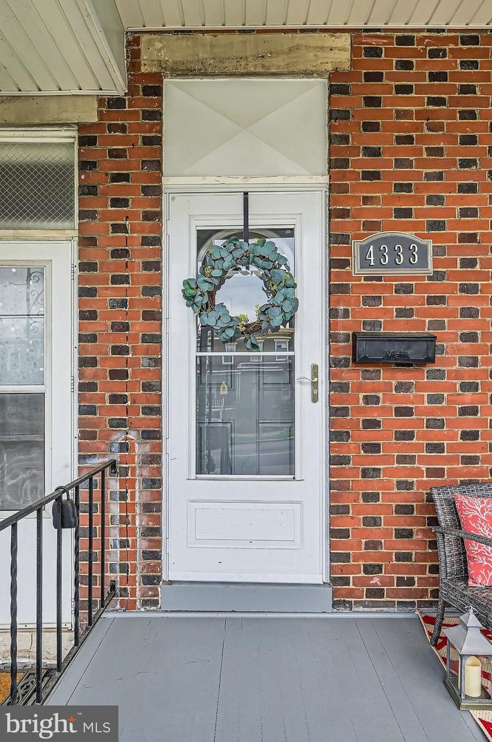 4333 Falls Rd, Baltimore MD  21211-1223 exterior