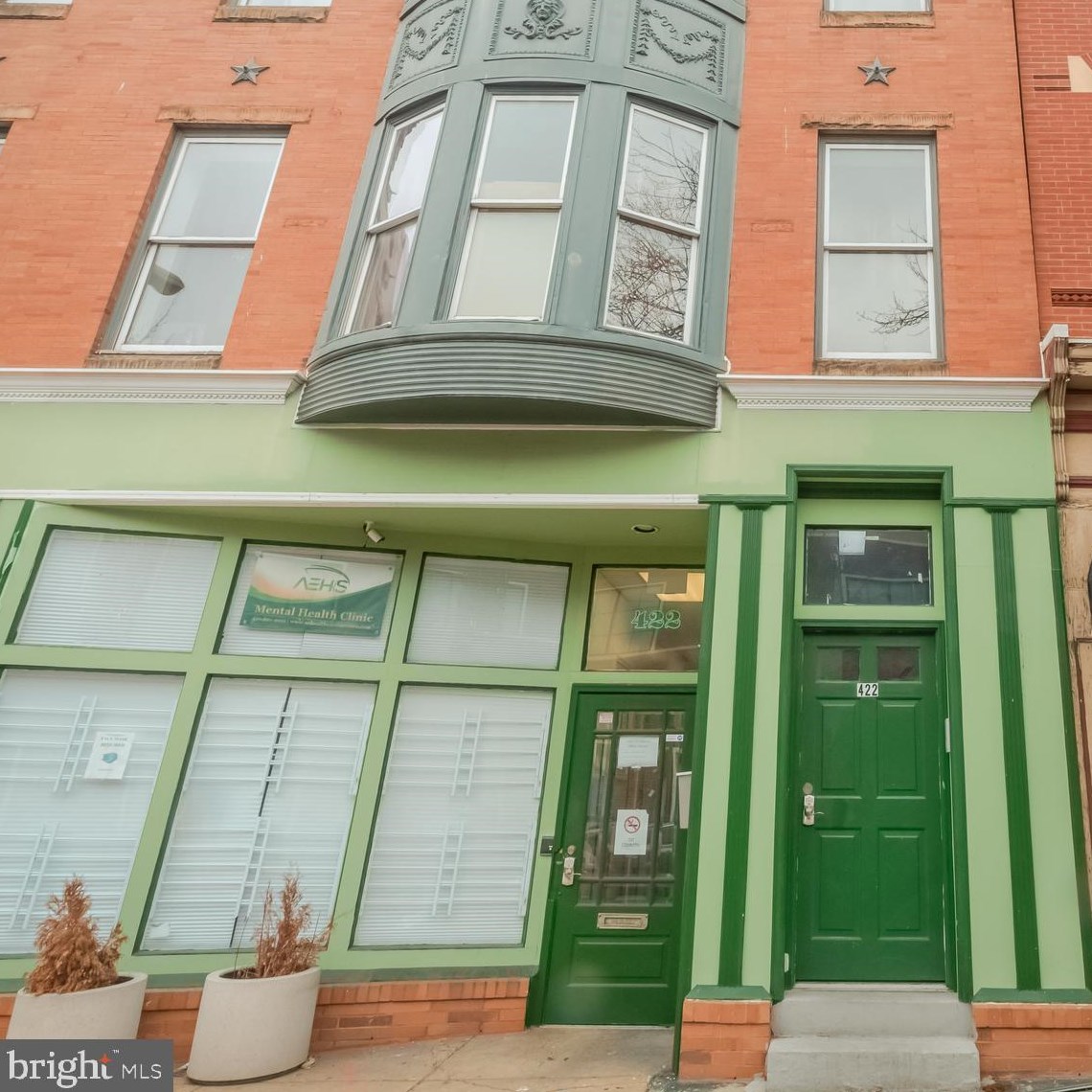 422 Franklin St, Baltimore MD  21201-1829 exterior