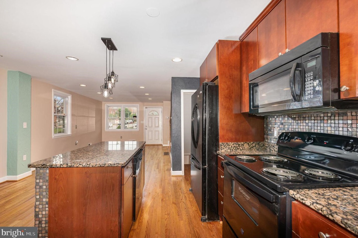 639 Umbra St, Baltimore MD  21224-4628 exterior